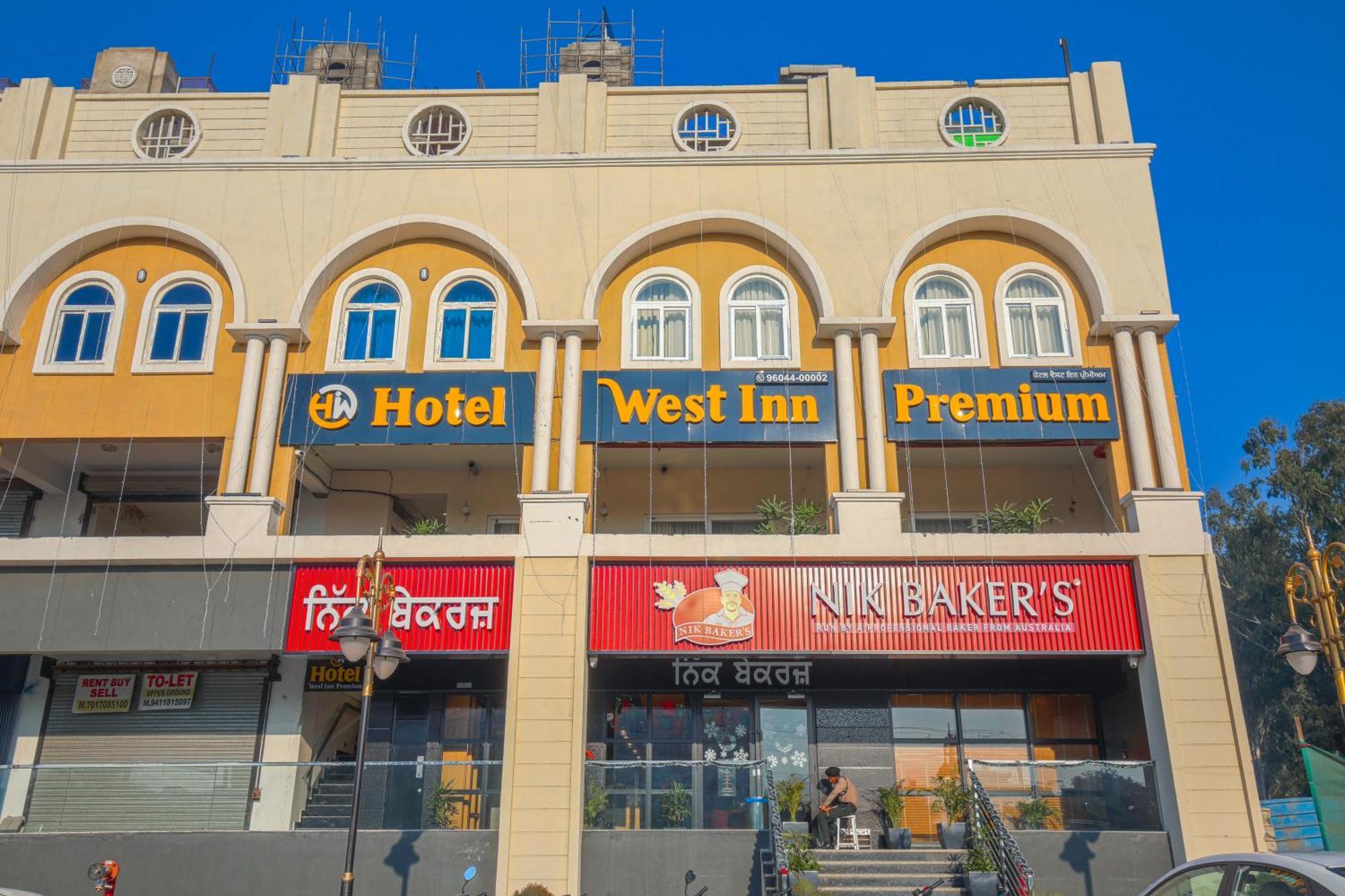 Hotel West Inn Premium Kharar Eksteriør bilde